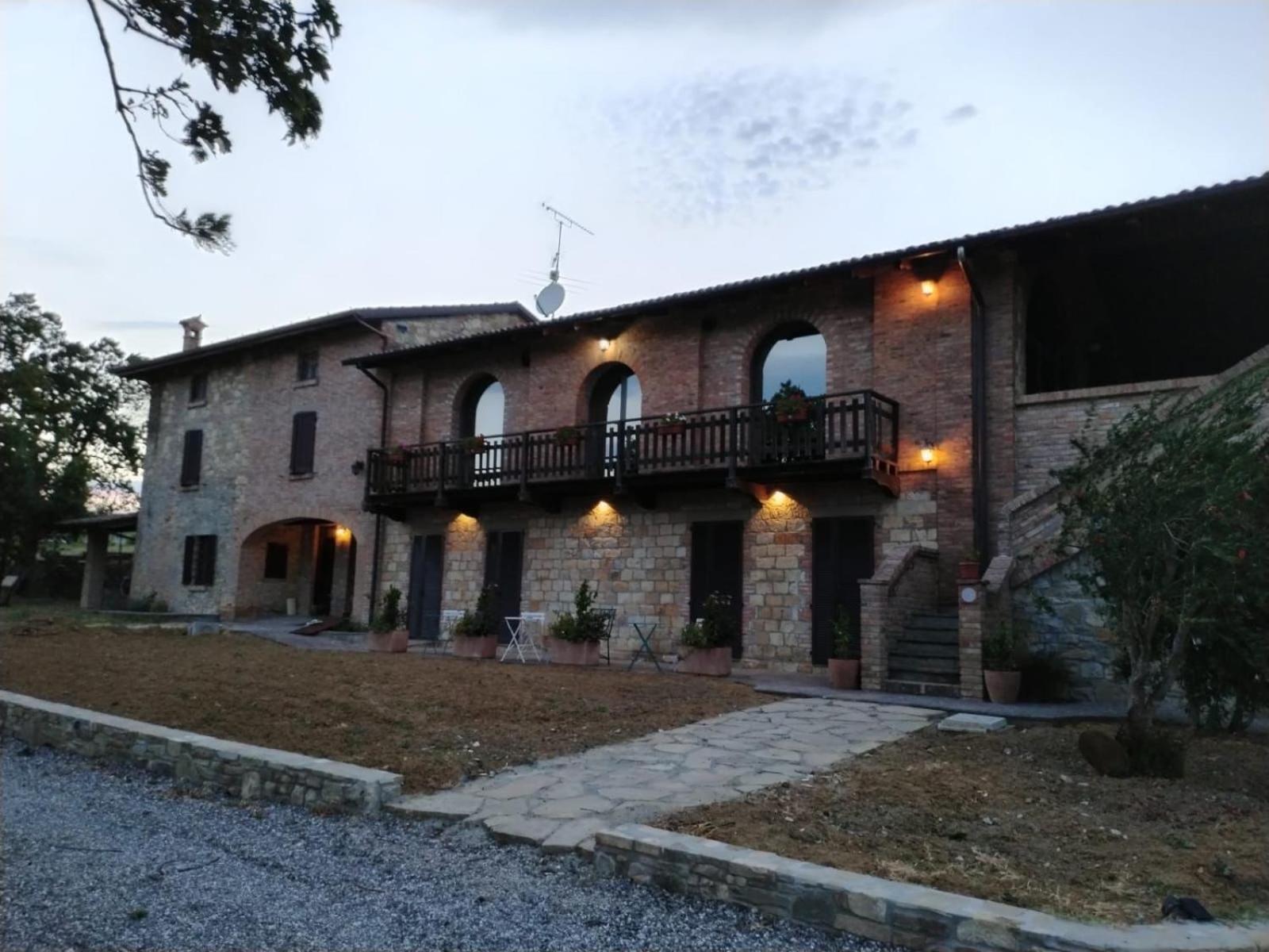 Agriturismo Cergallina Vernasca エクステリア 写真